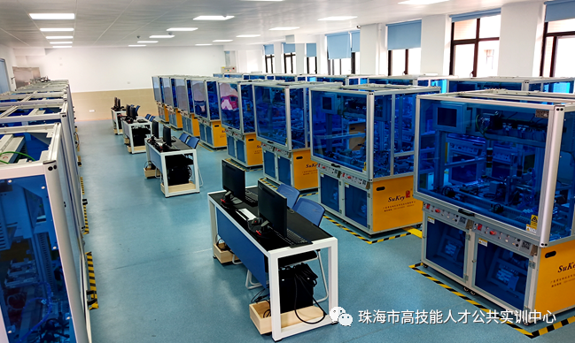金湾405/406工业互联网技术实训室 网络技术服务的创新实践与产教融合